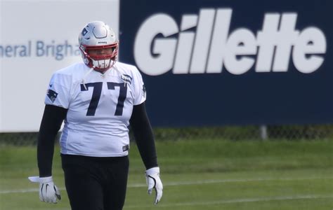 Trent Brown returns, 7 missing at Patriots minicamp Tuesday